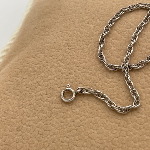 925 Sterling Silver Jewelry Lot All Wearable 6 Grams Earrings Bracelets Rings - Picture 6 of 10